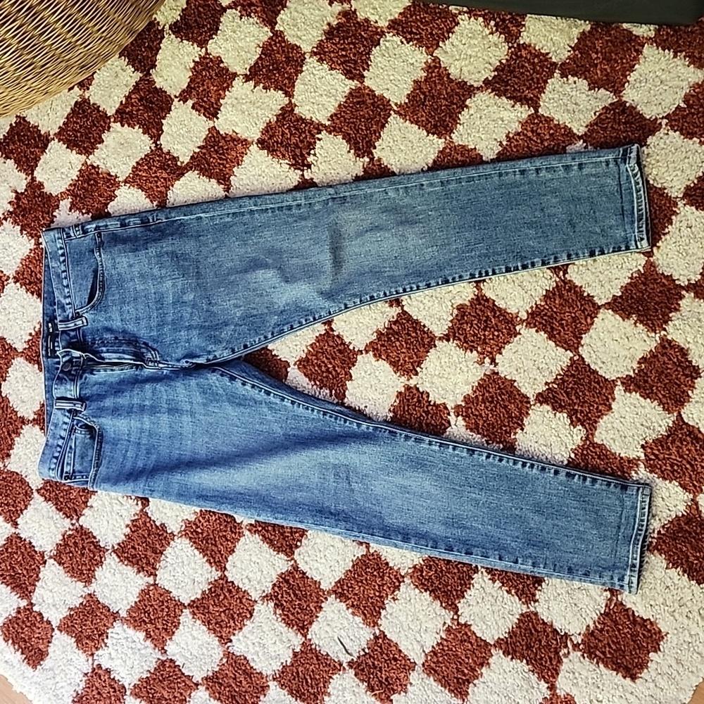 Club Monaco 32 * 30 jeans great condition slight stretch